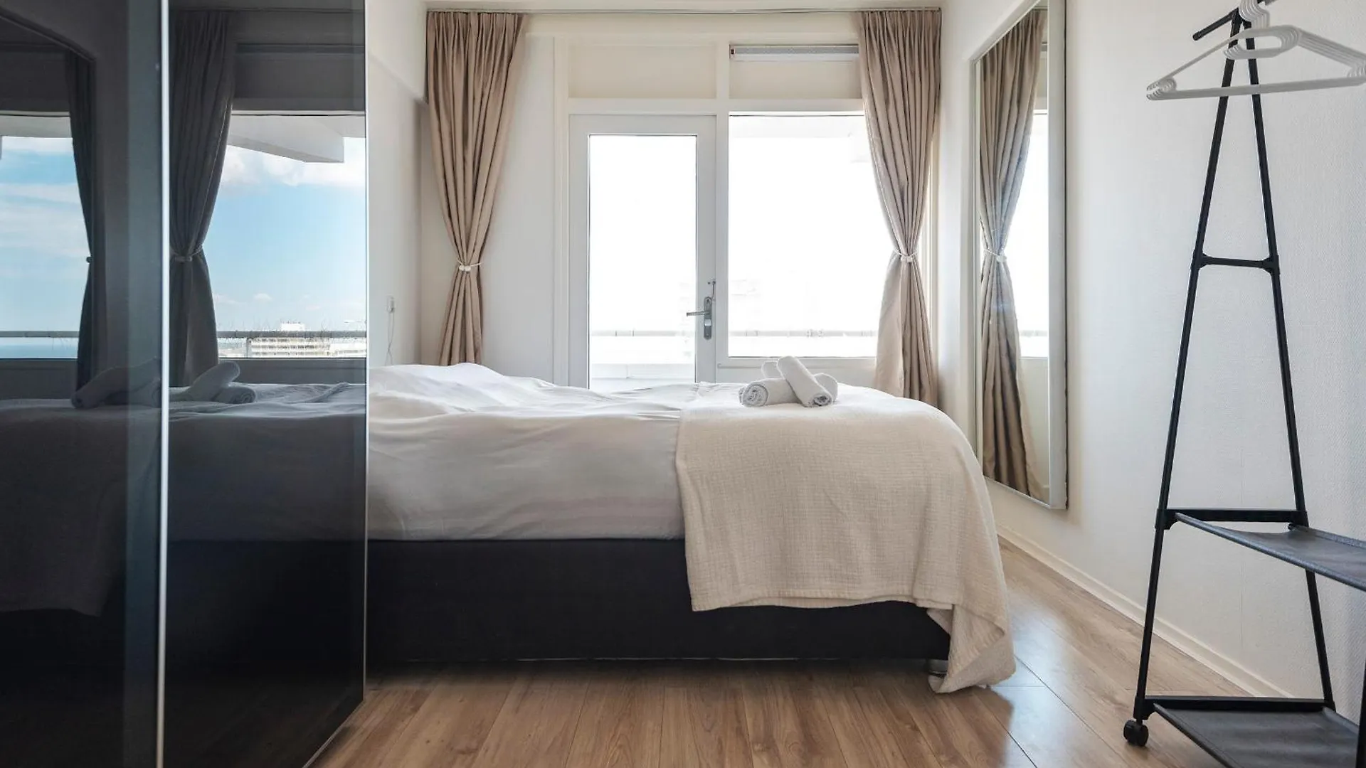 Fika Beach Apartment Zandvoort